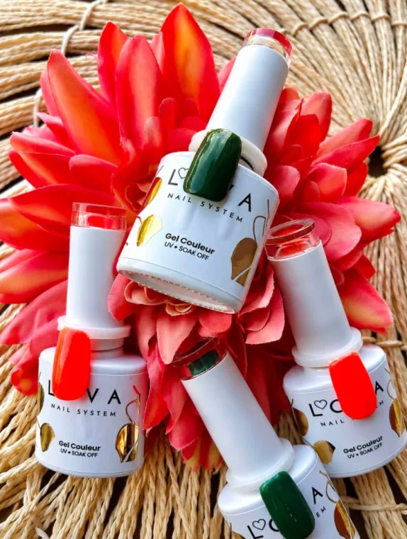 De nouvelles couleurs de vernis sont arrivées dans votre institut de beauté à Marthon, Marthon, Mademoiselle Cocoon