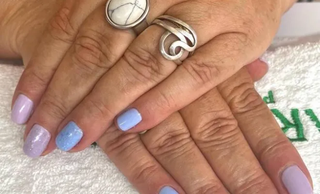 Pose de vernis semi-permanent, Marthon, Mademoiselle Cocoon